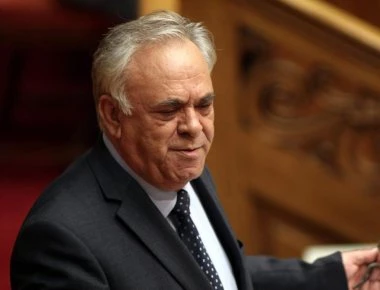 Δραγασάκης: «Η έξοδος από τα μνημόνια είναι ιστορικό ορόσημο»